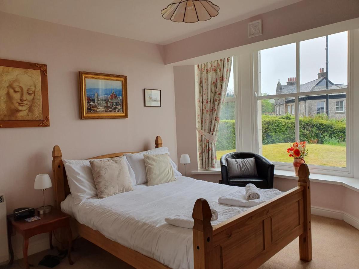 Crown Hill, Grange Over Sands Exterior photo